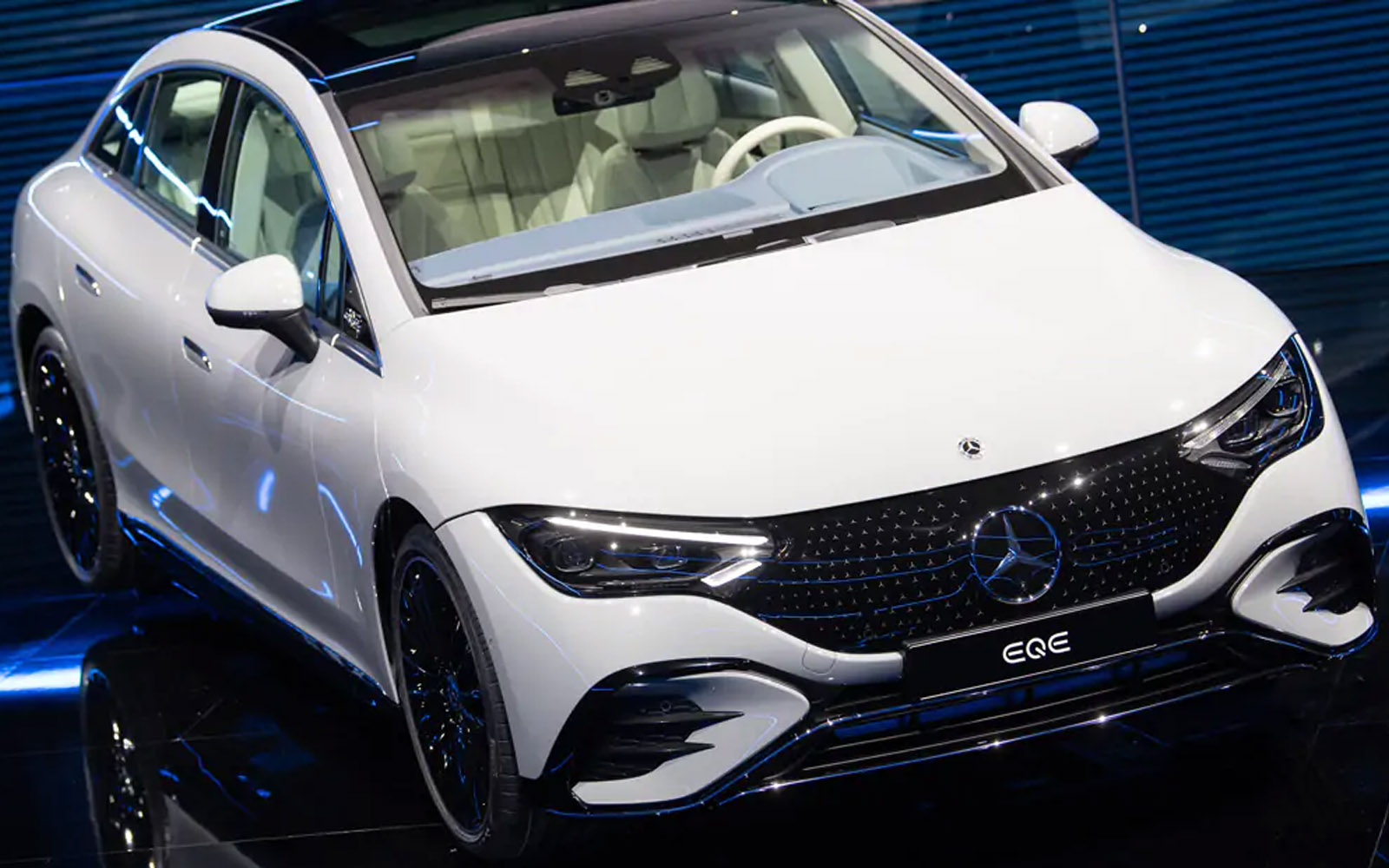 Mercedes-Benz Consolidates Its Global Marketing Entirely With Omnicom Group